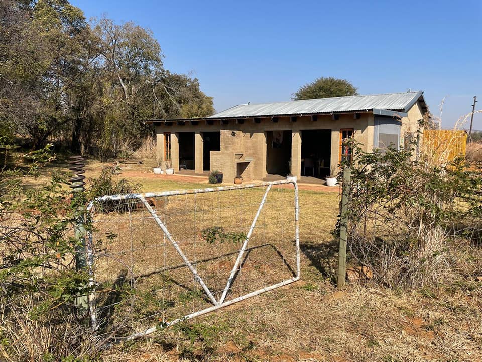 Lekker Plekkie - self-catering accommodation - labyrinth - hekpoort - retreat - weekend getaway - accommodation