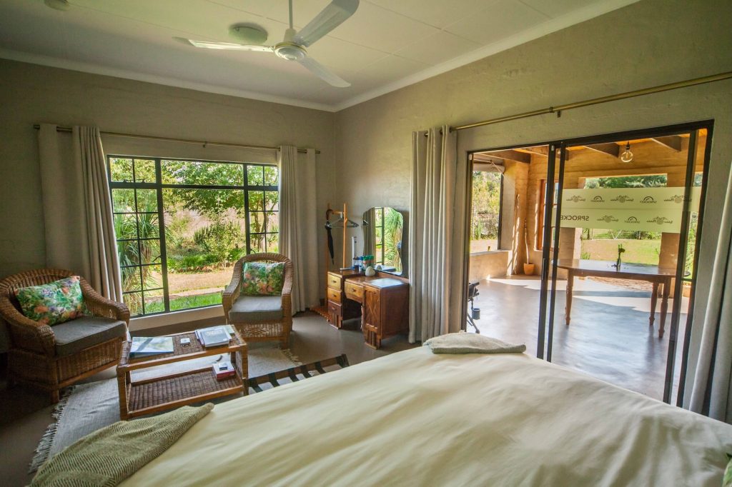 Lekker Plekkie - self-catering accommodation - labyrinth - hekpoort - retreat - weekend getaway - accommodation
