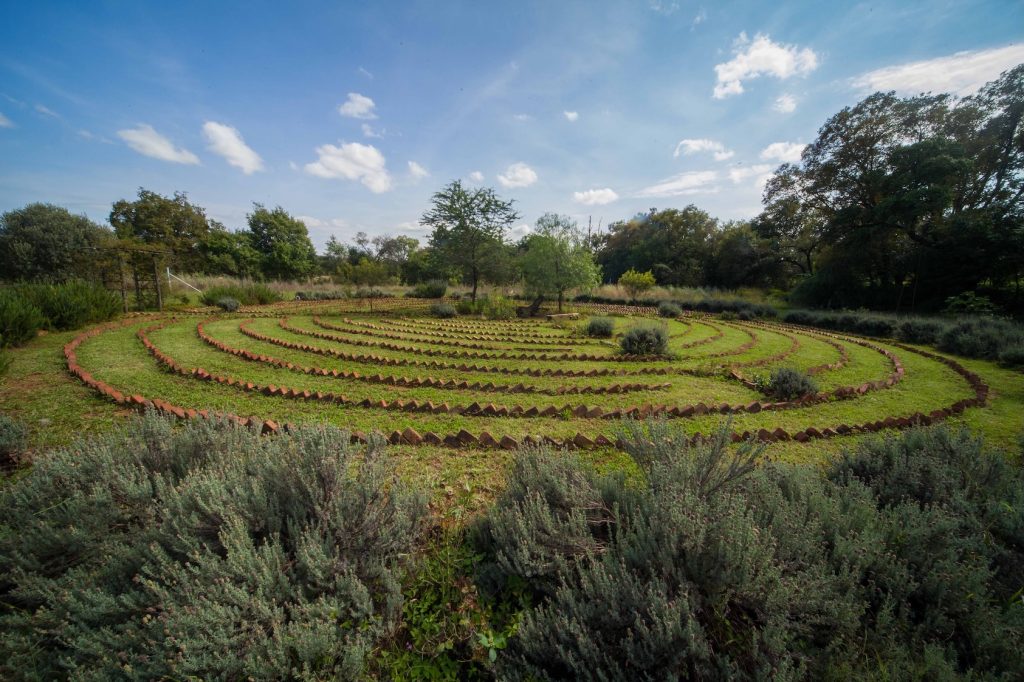 Lekker Plekkie - self-catering accommodation - labyrinth - hekpoort - retreat - weekend getaway - accommodation