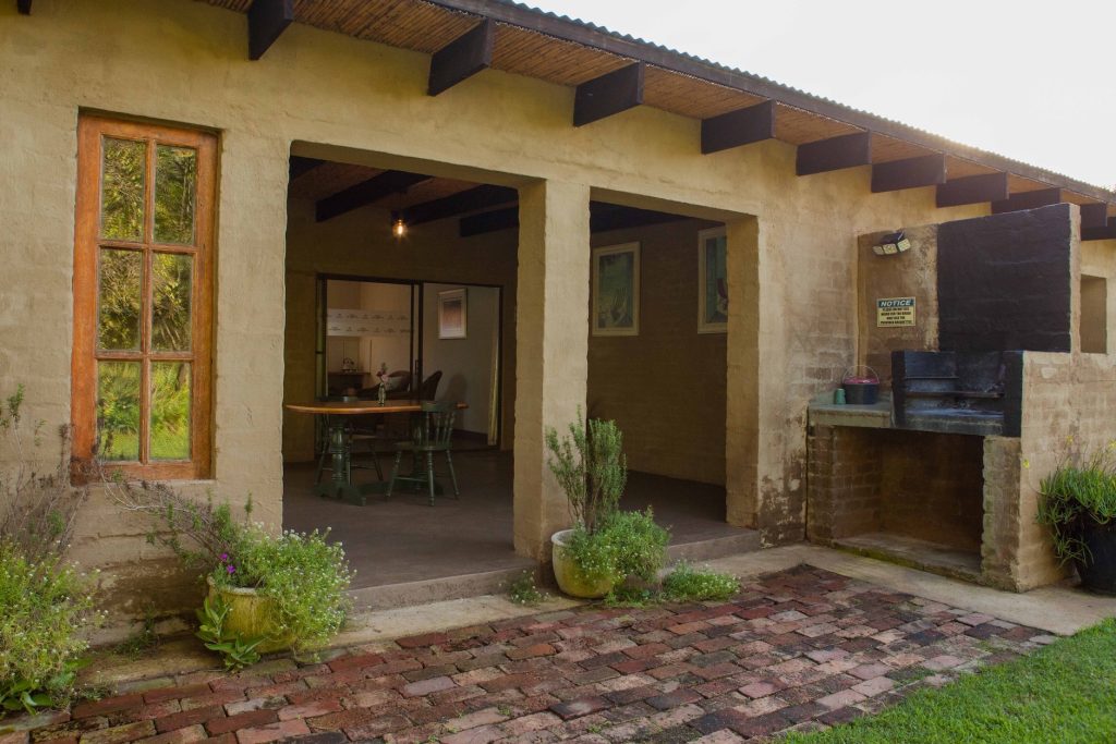Lekker Plekkie - self-catering accommodation - labyrinth - hekpoort - retreat - weekend getaway - accommodation
